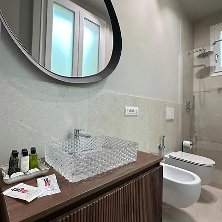 Living 43 - By Palazzo Gozzi B&B Apartment *